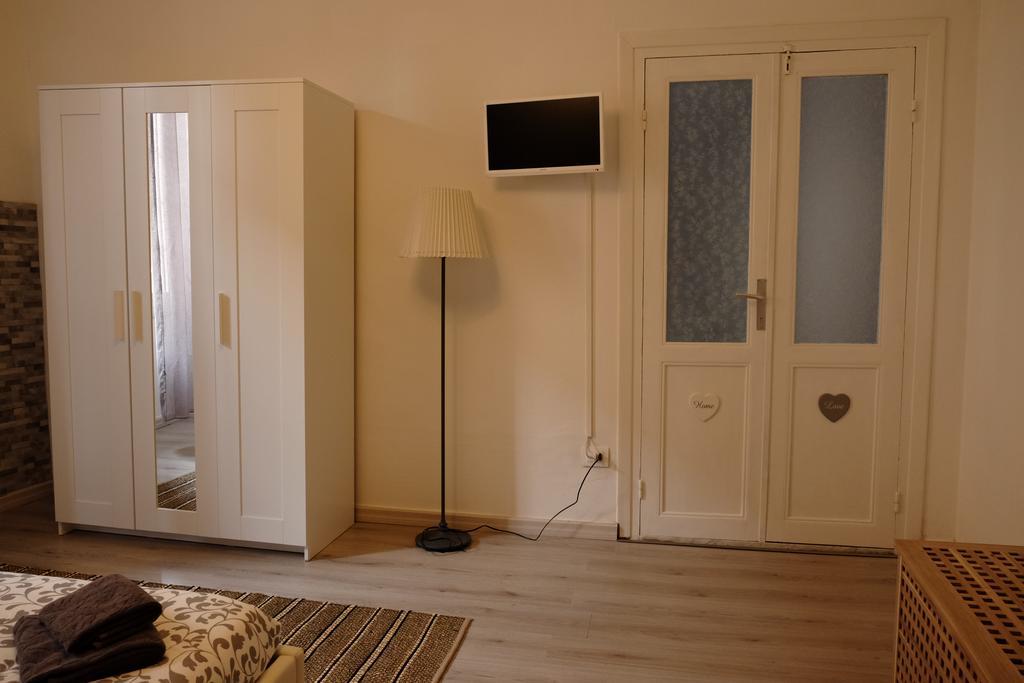 Villa T T House à La Spezia Extérieur photo