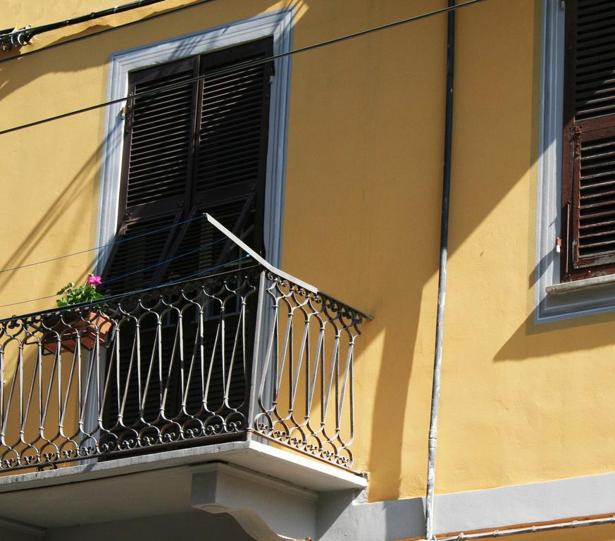 Villa T T House à La Spezia Extérieur photo